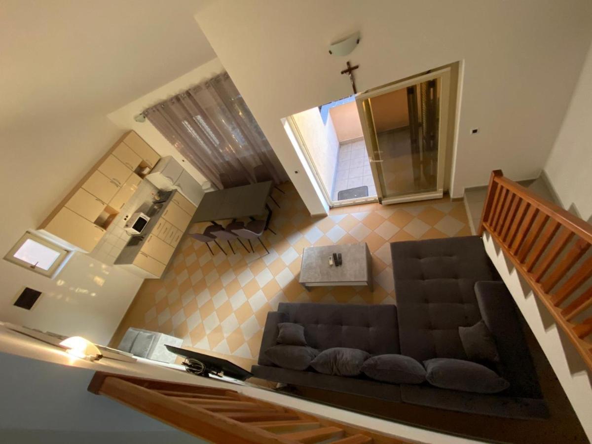 Apartments Andela Petrčane Extérieur photo