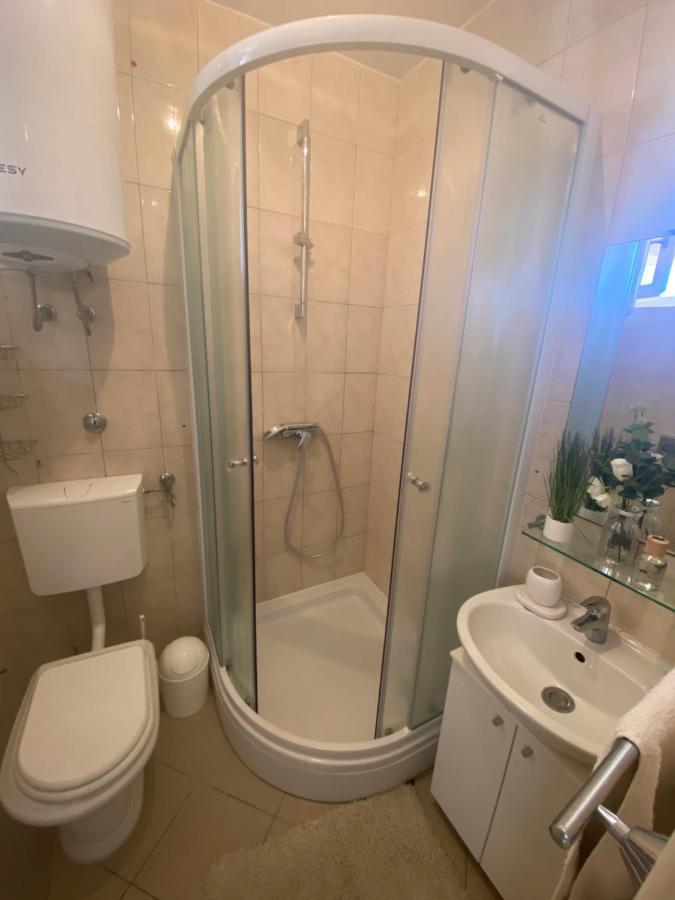 Apartments Andela Petrčane Extérieur photo