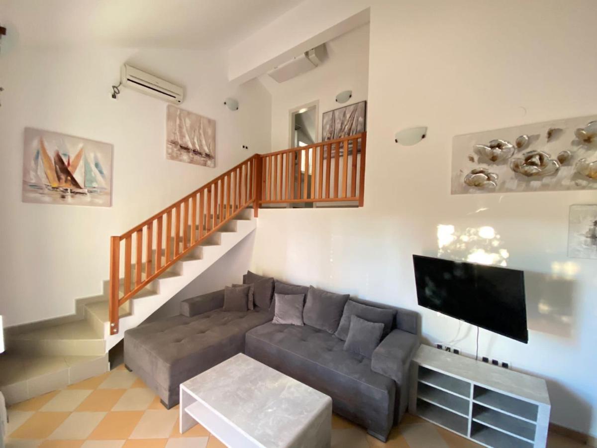 Apartments Andela Petrčane Extérieur photo