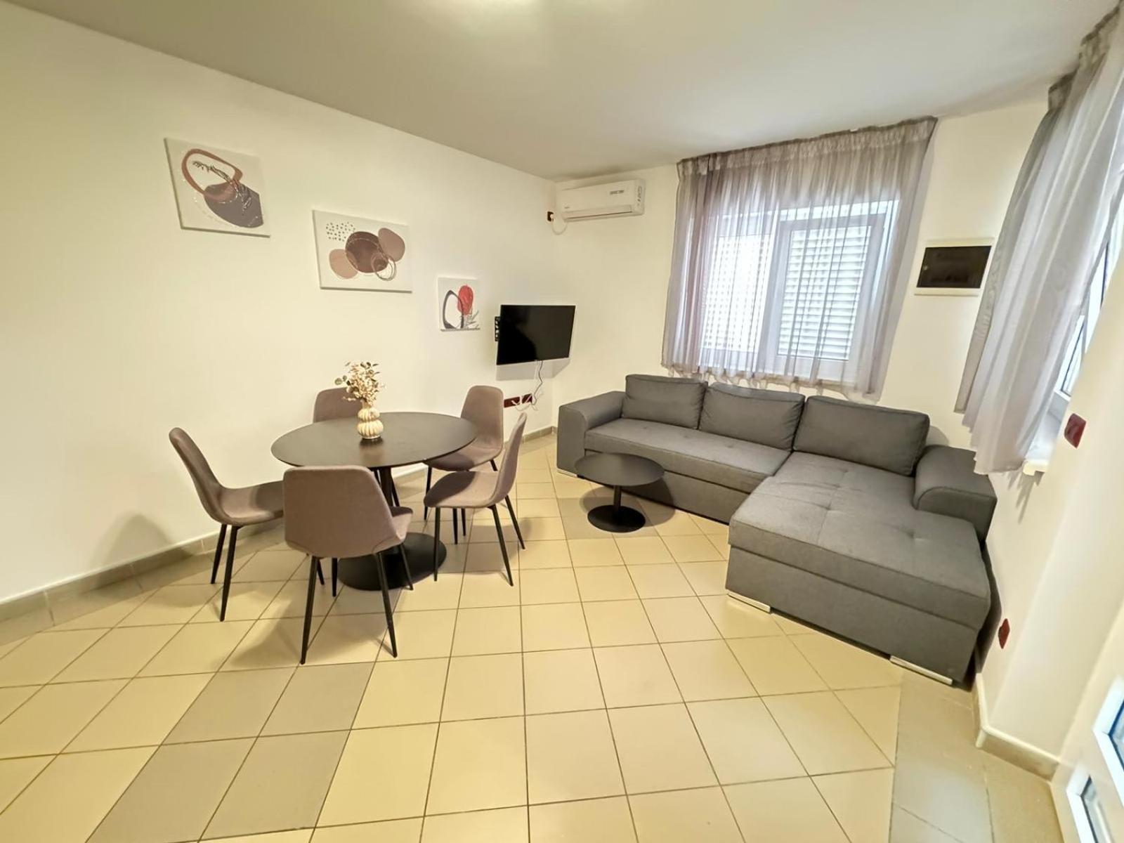 Apartments Andela Petrčane Extérieur photo