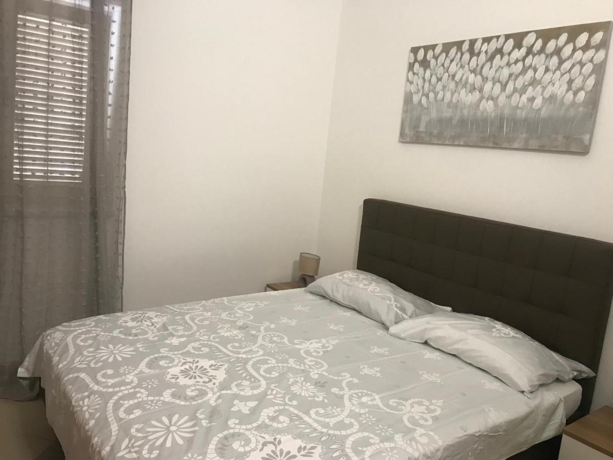 Apartments Andela Petrčane Extérieur photo